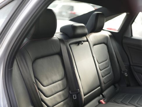 Used 2019 Volkswagen Jetta GLI Autobahn image 25