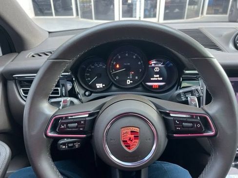 Used 2024 Porsche Macan AWD/4WD image 8