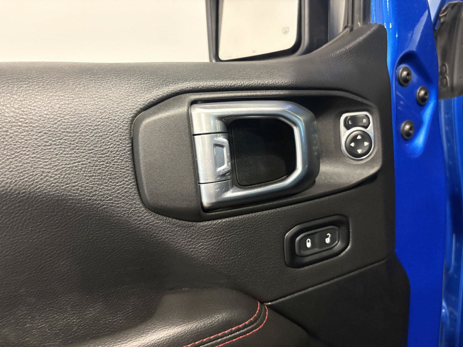 Used 2021 Jeep Wrangler Rubicon AWD/4WD image 26