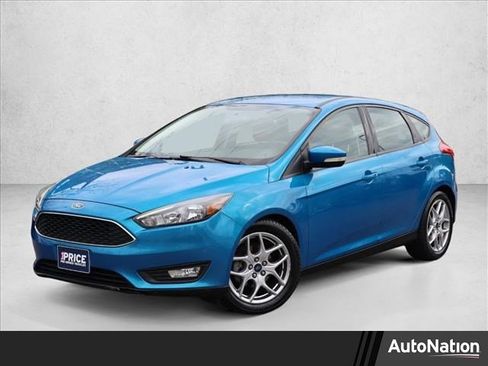 Used 2015 Ford Focus SE w/ Equipment Group 201A FWD image 1
