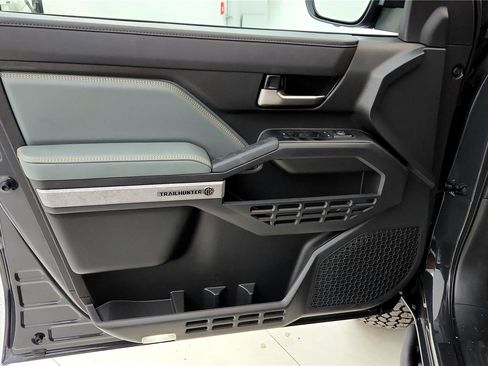 Certified 2025 Toyota Tacoma 4x4 Double Cab Hybrid image 33