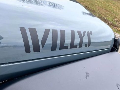 Used 2024 Jeep Wrangler Willys image 14