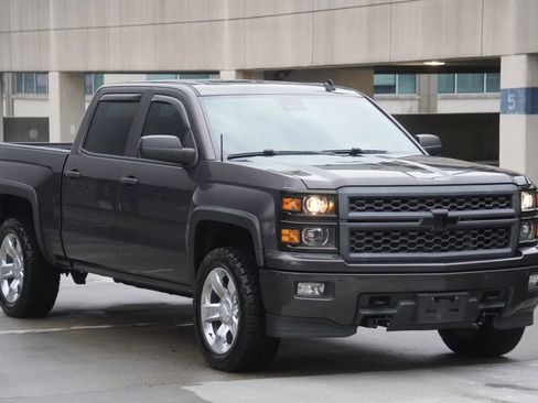 Used 2014 Chevrolet Silverado 1500 High Country w/ High Country Premium Package image 21