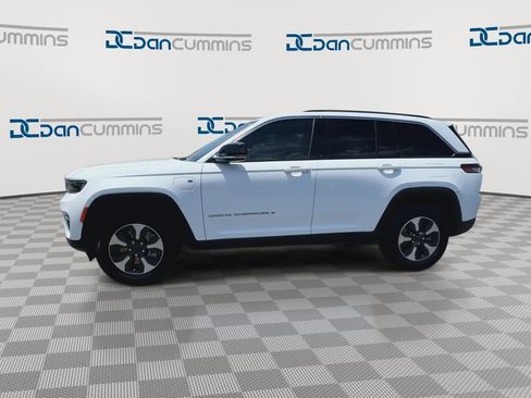 Used 2023 Jeep Grand Cherokee 4WD 4xe image 5