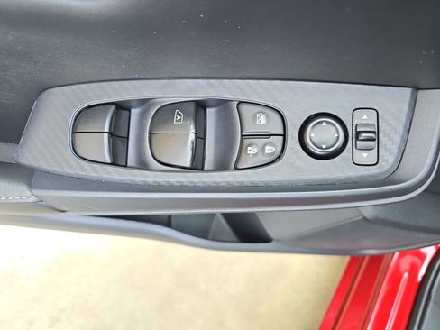 Used 2025 Nissan Sentra SV FWD image 26