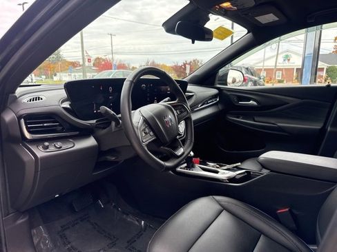 Used 2024 Buick Envista Sport Touring w/ Convenience I Package image 10