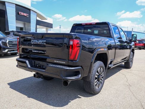 New 2026 GMC Sierra 3500 Denali Ultimate AWD/4WD image 3