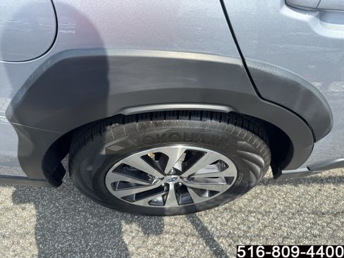 Used 2025 Subaru Outback Premium w/ Popular Package #1A AWD/4WD image 11