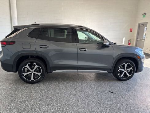 New 2026 Volkswagen Tiguan SE AWD/4WD image 7