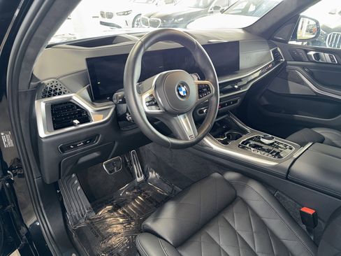 Certified 2025 BMW X7 xDrive40i w/ Executive Package image 20