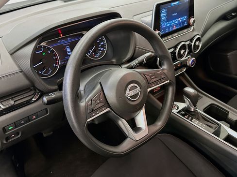 Used 2024 Nissan Sentra SV image 18