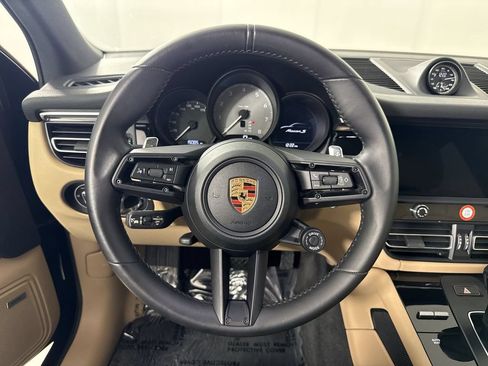 Certified 2022 Porsche Macan S w/ Premium Package Plus AWD/4WD image 35