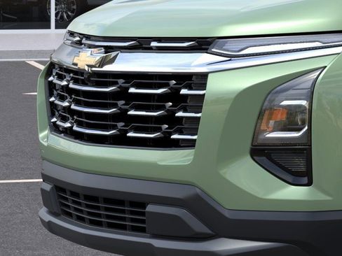 New 2026 Chevrolet Equinox LT w/ Convenience Package II FWD image 13