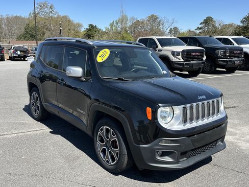 Used 2018 Jeep Renegade Limited w/ UConnect 8.4 Nav Group image 3