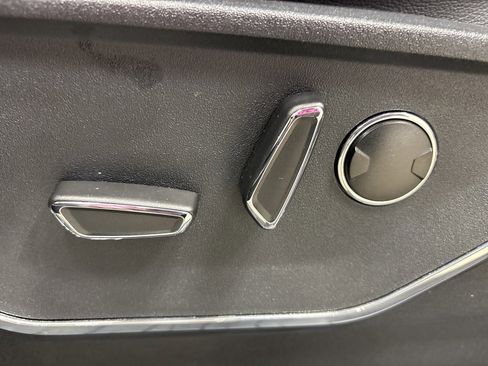 Used 2023 Ford F150 Lariat w/ Equipment Group 502A High image 26