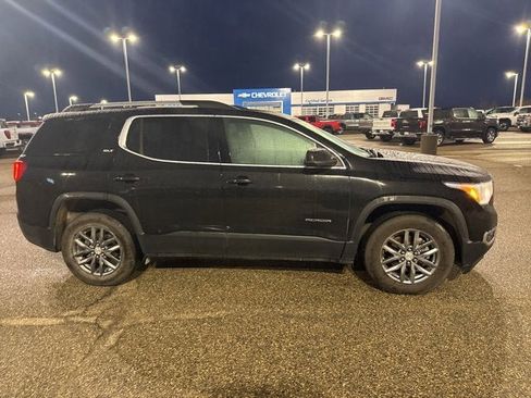 Used 2017 GMC Acadia SLT image 2