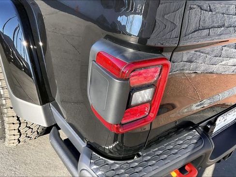 New 2026 Jeep Gladiator Mojave image 12