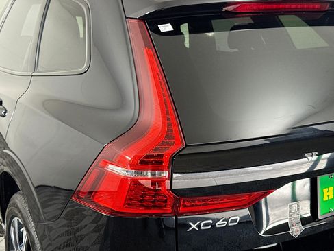 Used 2025 Volvo XC60 B5 Plus image 36