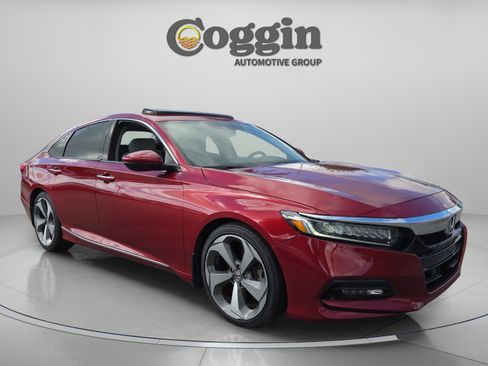 Used 2018 Honda Accord Touring image 7