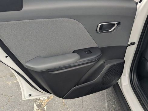 Used 2025 Kia K4 EX FWD image 18
