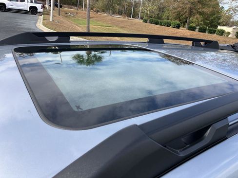 Used 2025 Subaru Forester Premium image 10