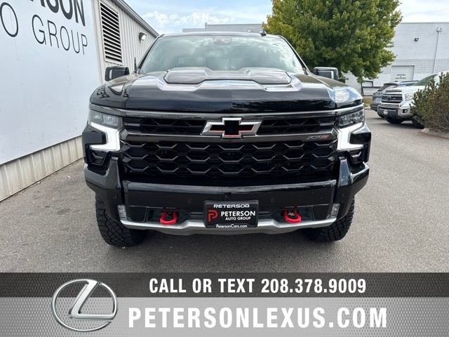 Used 2025 Chevrolet Silverado 1500 ZR2 w/ Technology Package AWD/4WD image 9