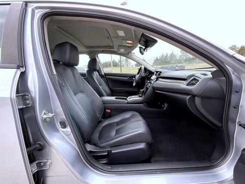 Used 2020 Honda Civic EX-L image 16