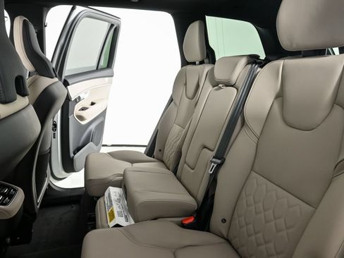 New 2026 Volvo XC90 B6 Plus w/ Protection Package Premier AWD/4WD image 22