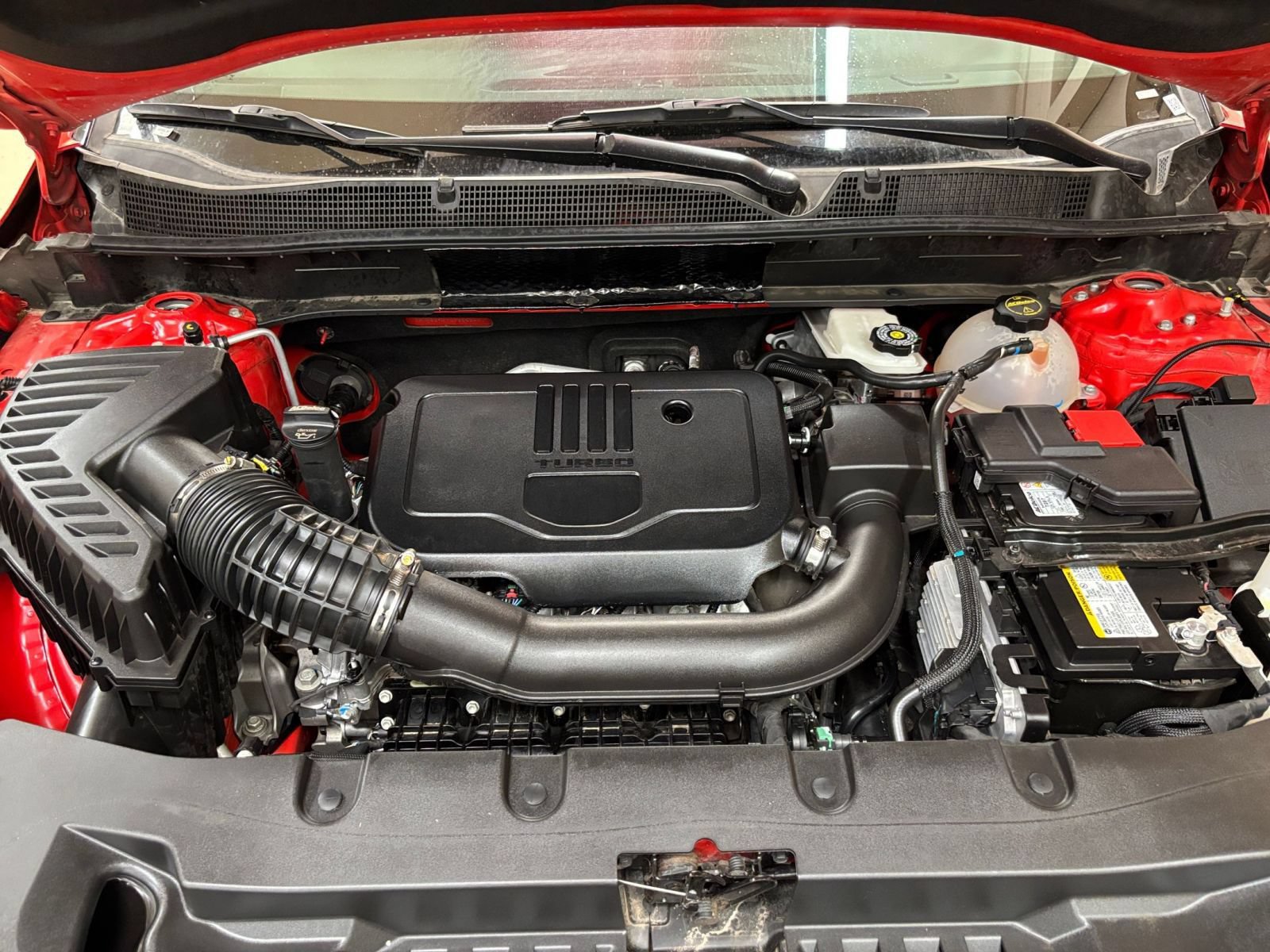 Used 2025 Chevrolet Blazer LT FWD image 32