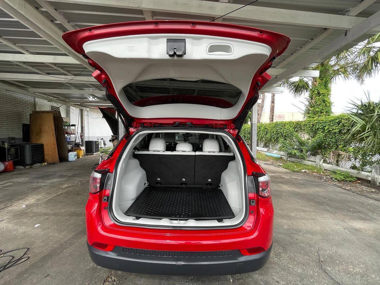 Used 2019 Jeep Compass Limited FWD image 18
