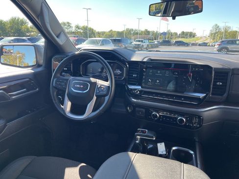 Used 2023 GMC Sierra 1500 Elevation image 12