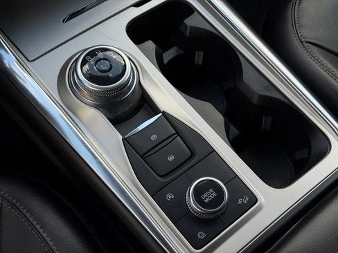 Used 2022 Ford Explorer Limited w/ Equipment Group 301A image 41