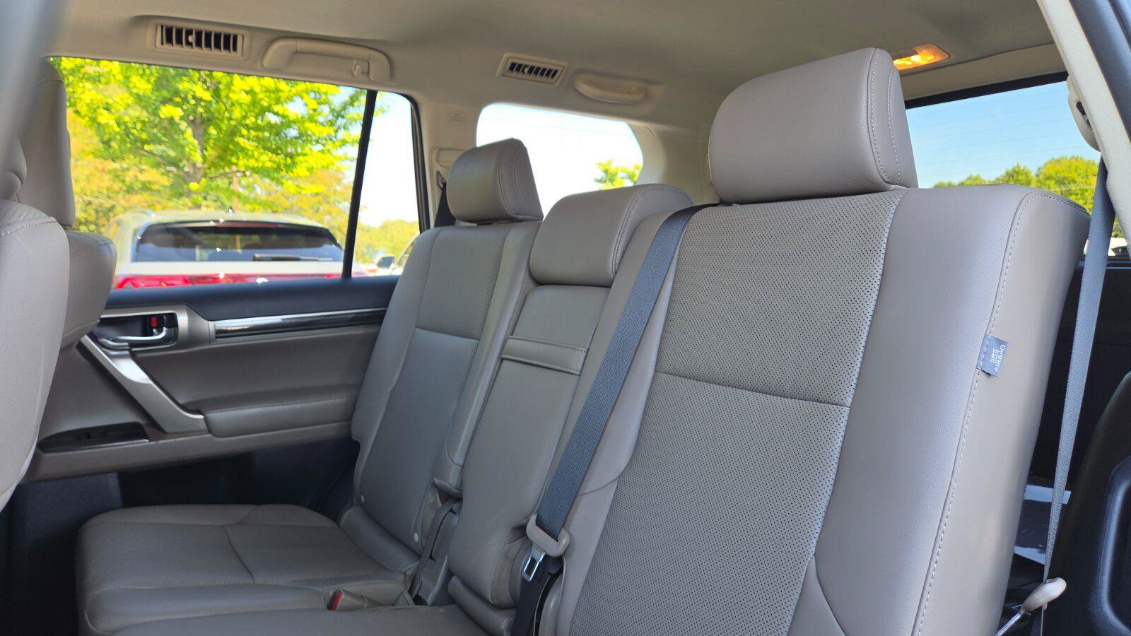 Used 2020 Lexus GX 460 Premium w/ Premium Package AWD/4WD image 52