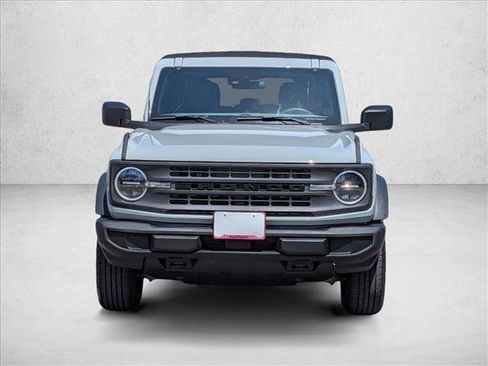 Used 2022 Ford Bronco 4-Door AWD/4WD image 2
