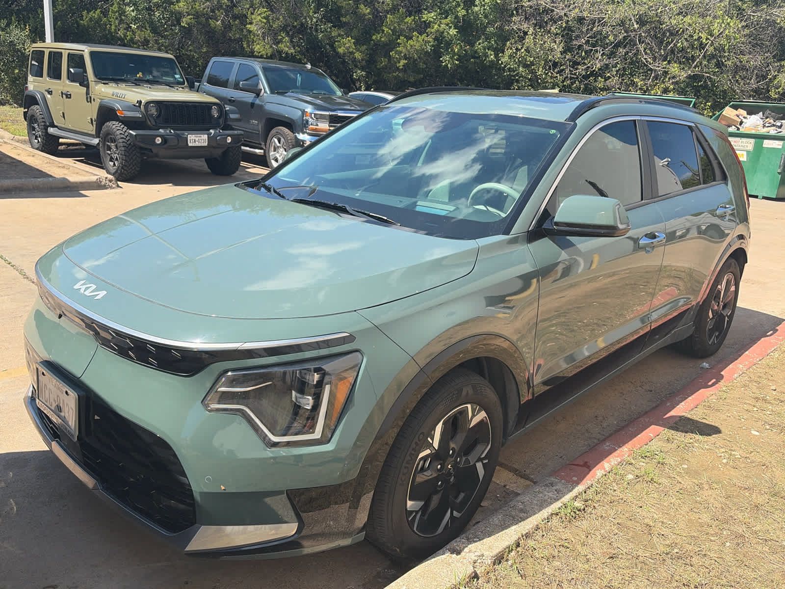 Used 2024 Kia Niro Wave w/ Wave Preserve Package FWD image 27