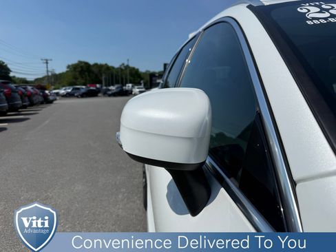 Used 2023 Volvo XC60 B5 Plus w/ Climate Package AWD/4WD image 10