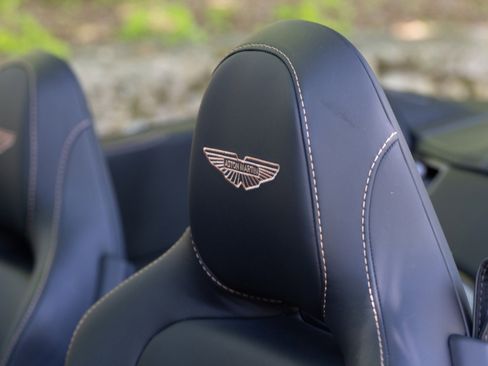 Used 2025 Aston Martin DB12 Convertible RWD image 60
