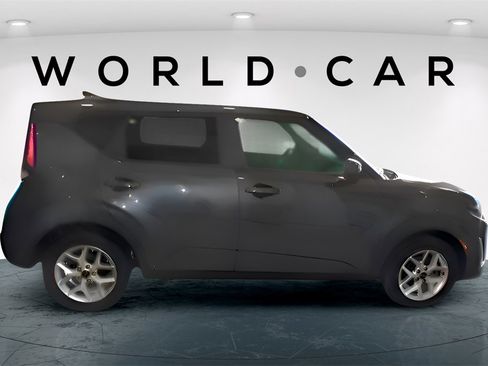 Certified 2024 Kia Soul LX w/ Option Group 015 image 8