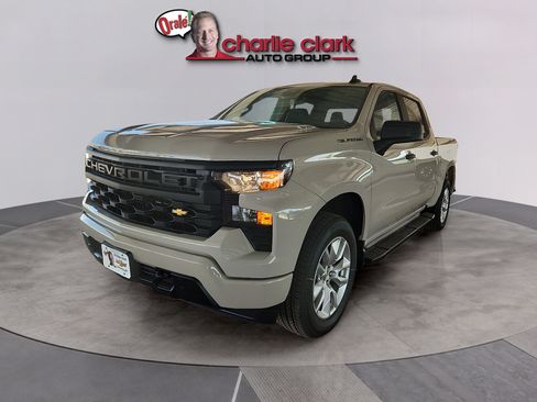 New 2026 Chevrolet Silverado 1500 Custom AWD/4WD image 1