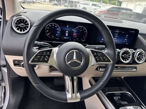 Used 2025 Mercedes-Benz GLA 250 image 29