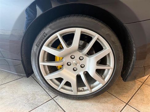 Used 2010 Maserati GranTurismo Convertible image 23