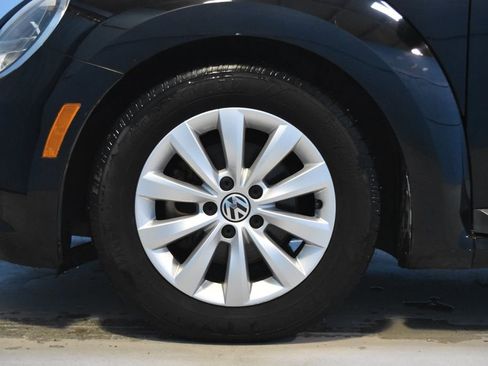 Used 2014 Volkswagen Beetle 2.5 image 19