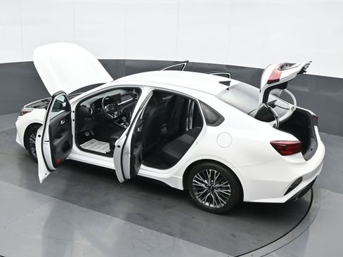 Used 2023 Kia Forte GT-Line image 38