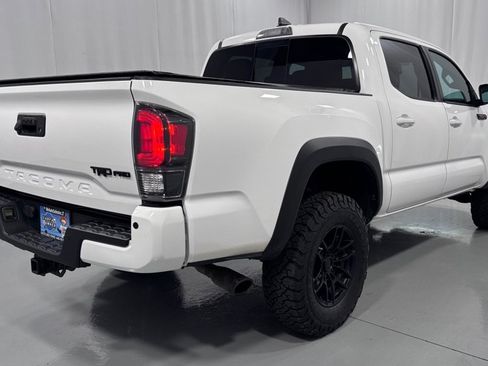 Used 2020 Toyota Tacoma TRD Pro AWD/4WD image 5