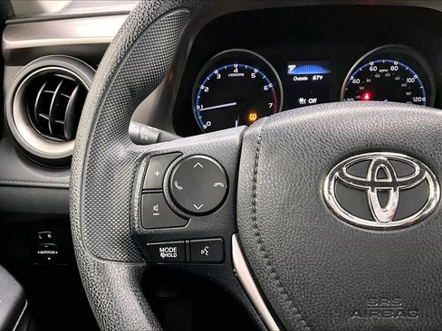 Used 2018 Toyota RAV4 LE w/ Carpet Mat Package image 23