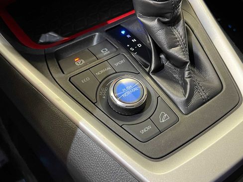 Certified 2020 Toyota RAV4 TRD Off-Road image 23