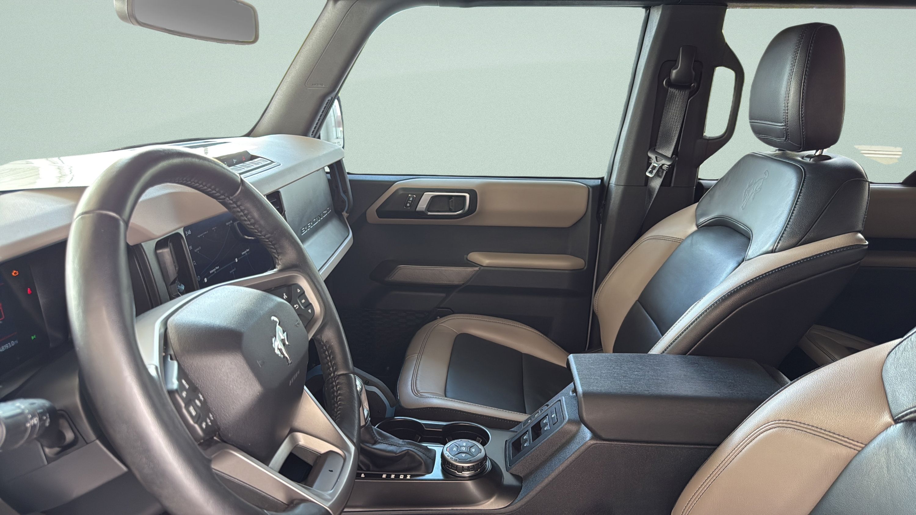 Used 2023 Ford Bronco Wildtrak AWD/4WD image 19