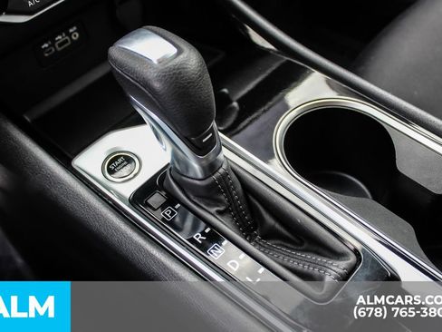 Used 2024 Nissan Altima 2.5 SV FWD image 33