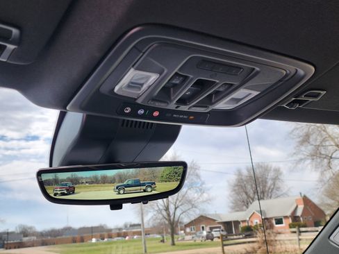 Used 2025 Chevrolet Silverado 1500 High Country w/ Technology Package image 18