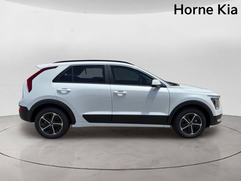 New 2026 Kia Niro LX FWD image 3